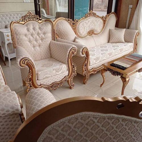 خرید مبل و سرویس چوبی از جلفا: فروشگاه کارینو