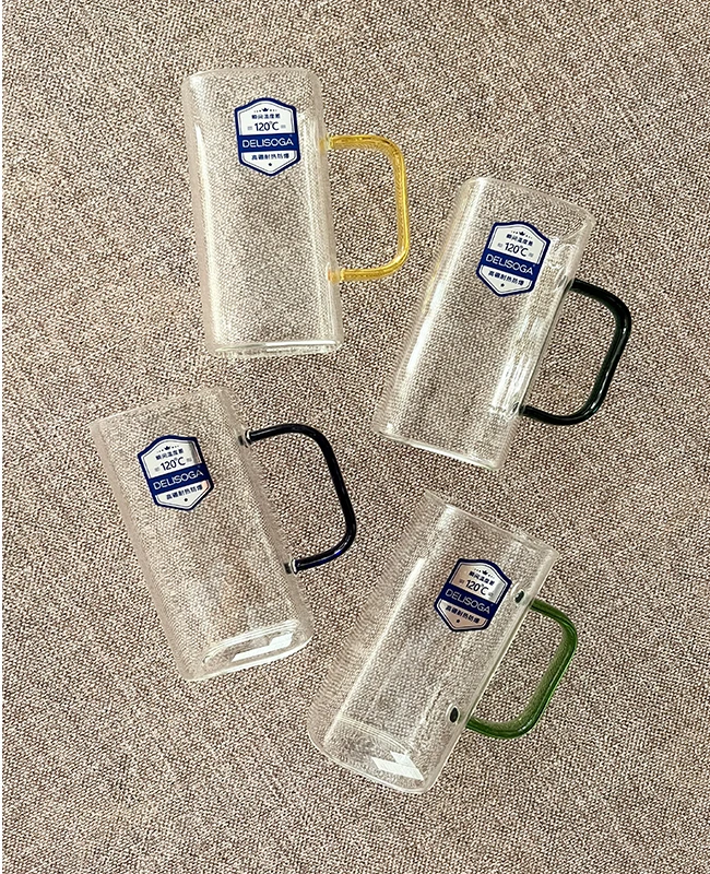 لیوان پیرکس مربع دسته رنگی دلی گلس deli glass | هپسی وار
